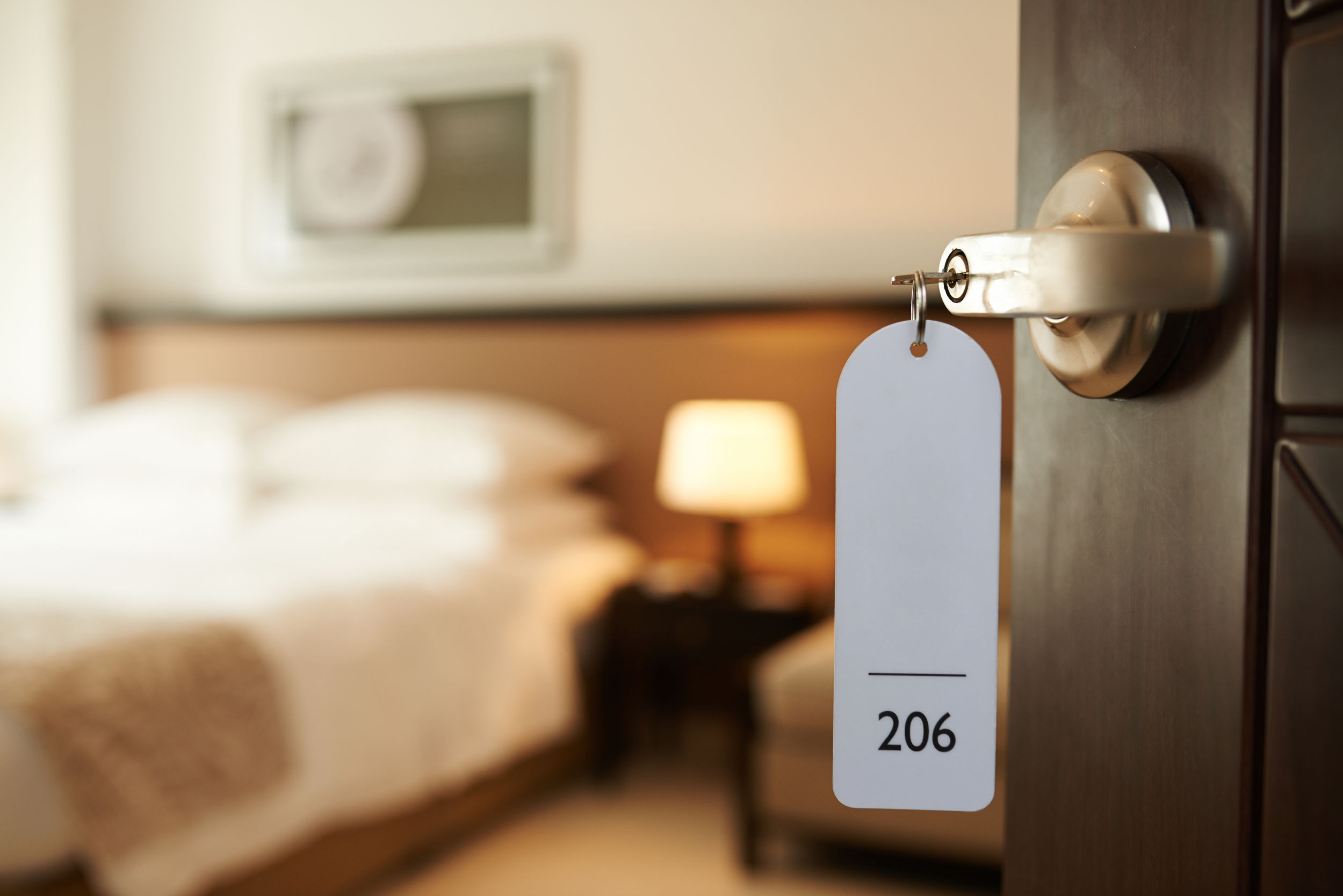 overbooking w hotelu
